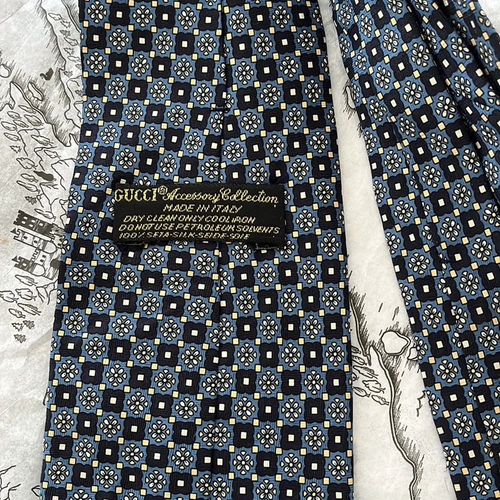 Gucci Tie - Picture 7 of 8